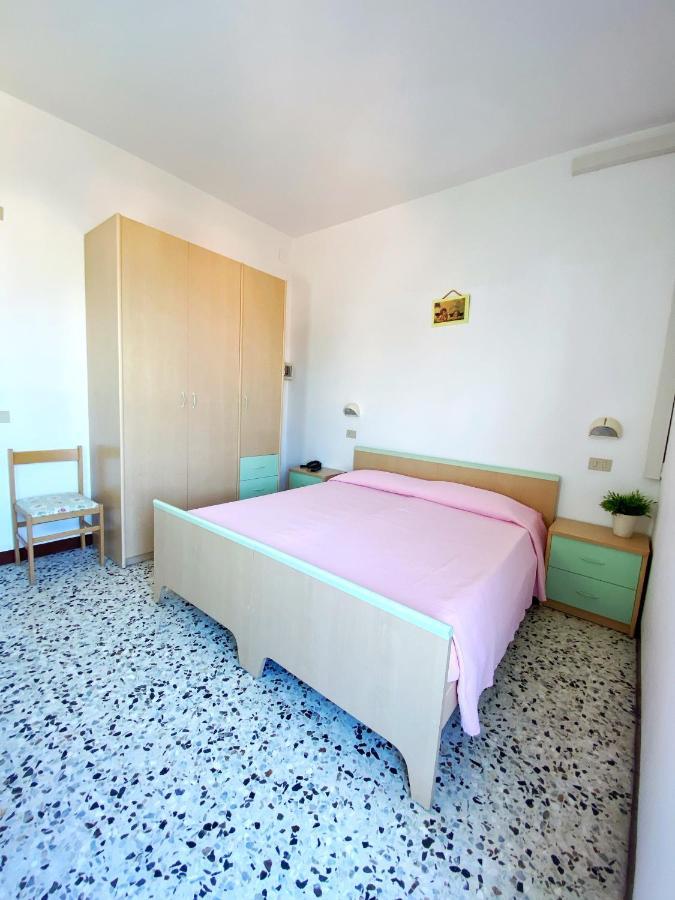 Hotel Dinarica Marotta Zewnętrze zdjęcie