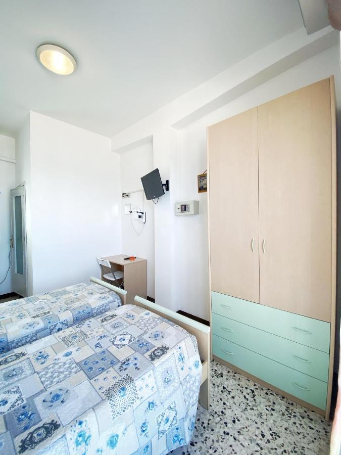 Hotel Dinarica Marotta Zewnętrze zdjęcie