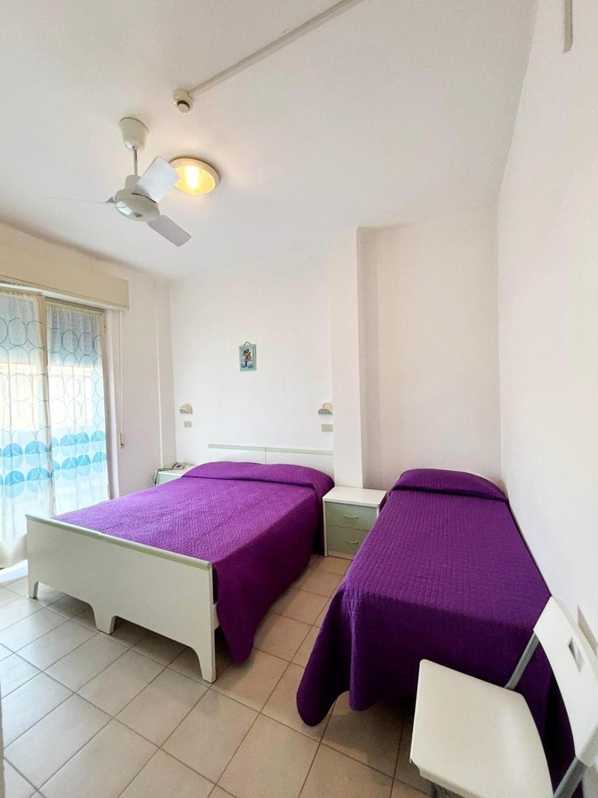 Hotel Dinarica Marotta Zewnętrze zdjęcie