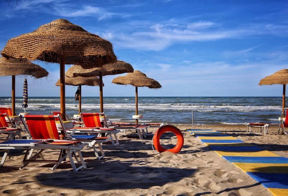 Hotel Dinarica Marotta Zewnętrze zdjęcie
