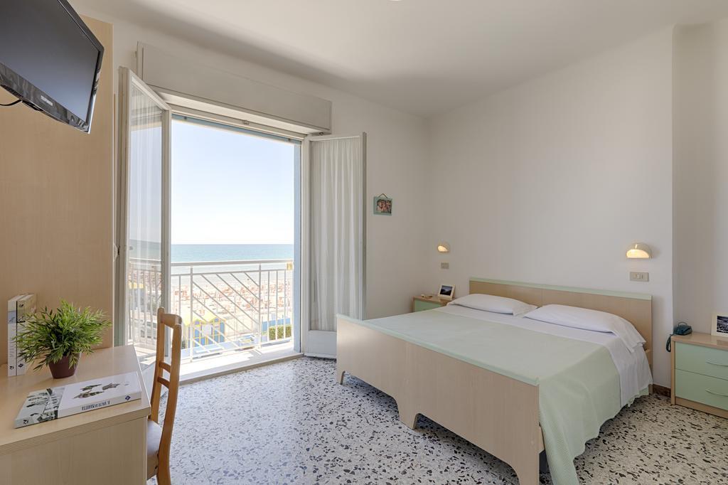 Hotel Dinarica Marotta Zewnętrze zdjęcie